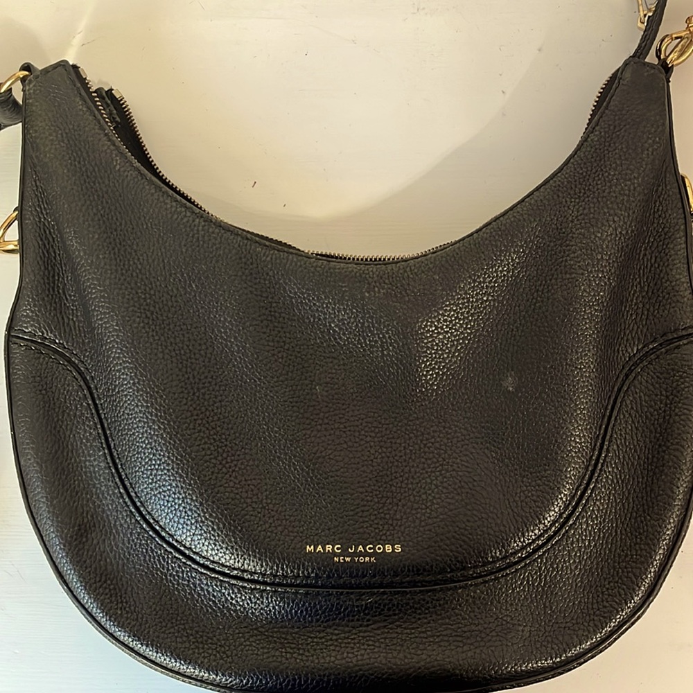 Marc Jacobs Black Leather Crossbody bag